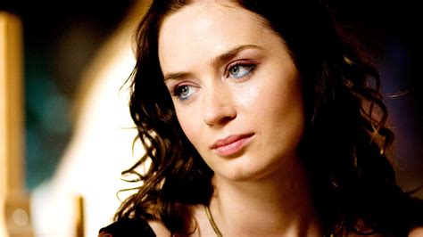 Emily Olivia Leah Blunt Hd Wallpapers