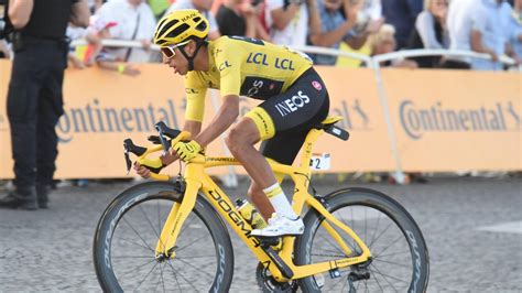 Check spelling or type a new query. Egan Bernal Brille : Tour De France Egan Bernal Im Gelben ...