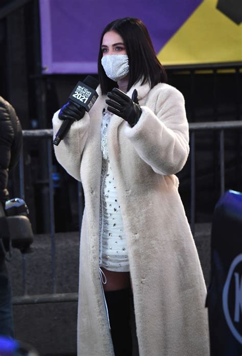 Lucy hale and skeet ulrich showed off pda while on a lunch date on sunday, february 21 — read more. LUCY HALE at Dick Clark's New Year's Rocking' Eve in New ...