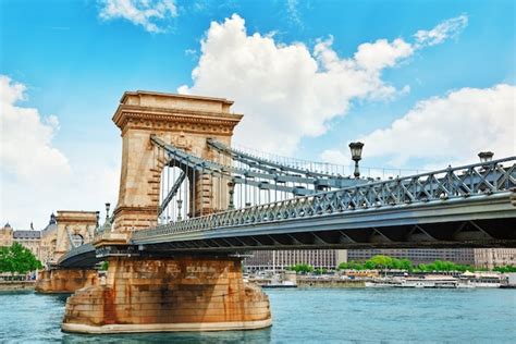 Szechenyi Chain Bridge Uno De Los Puentes Más Bellos De Budapest