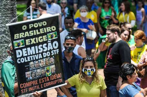 bolsonaristas fazem protesto antivacina na praça da liberdade em bh estado de minas