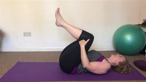 Knee To Chest Stretch For Low Back Pain Youtube