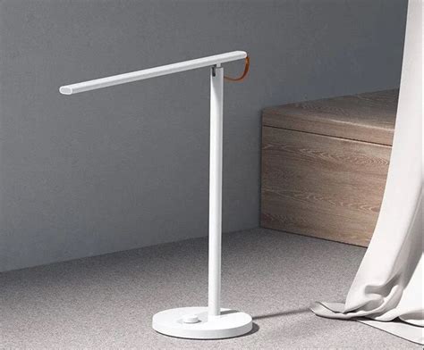 The mi led desk lamp 1s measures 455mm x 455mm in width and height with a steady circular base that supports it. Представлена умная настольна лампа Xiaomi Mi Smart LED ...