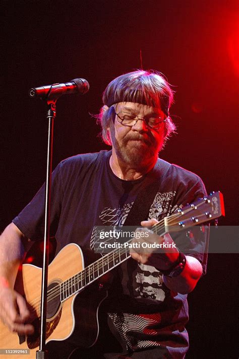 Bob Seger During Bob Seger And The Silver Bullet Band In Concert At News Photo Getty Images