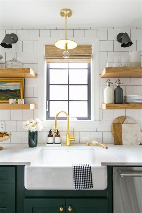 These 10 simple ideas will cost you less than $100 and give you the stylish new kitchen of your dreams. Cheap Kitchen Update Ideas - Inexpensive Kitchen Decor