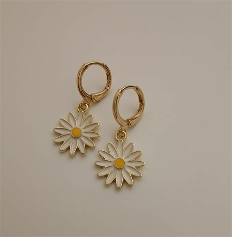 Gold Daisy Flower Sunflower Hoop Earring Endless Hoops Huggies Etsy