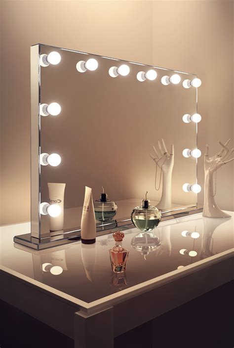 Mirror Finish Hollywood Makeup Mirror With Warm White Dimmable Led