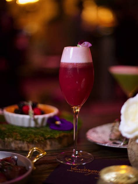 Lisa Vanderpump Opens Cocktail Garden On Las Vegas Strip — Photos Food Entertainment