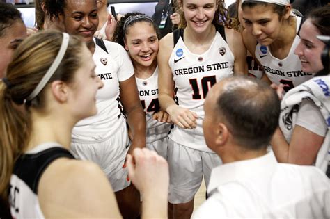 oregon state beavers to face top seeded louisville in sweet 16 of women s ncaa tournament