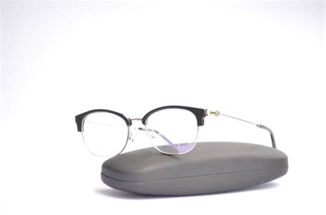 Dalam istilah medis mata minus disebut dengan rabun jauh atau miopi. Kacamata Jalan Pada Mesin Bubut Dipasang Pada - Seputar Jalan