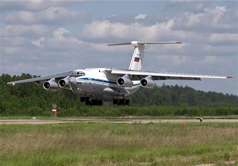 Typemedium to long range freighter. Ilyushin IL-76 - Price, Specs, Photo Gallery, History ...