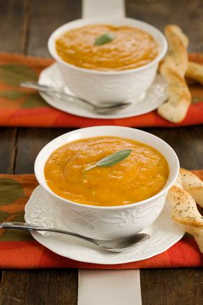The veg is packed with vitamin a and fiber, so you'll actually feel full after a bowl of one of these soups. Simple & Creamy Butternut Squash Soup Recipe - Paula Deen