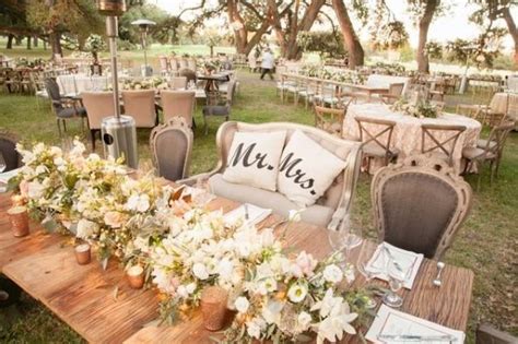 Glamorous Outdoor Wedding With Rustic And Rose Gold Details In Texas