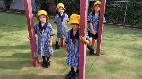 Boondall State School Holds Mothers Day Flower Stall To Raise Money For Playground The