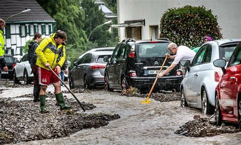 Mehrere Todesopfer Bei Hochwasser In Italien My Xxx Hot Girl