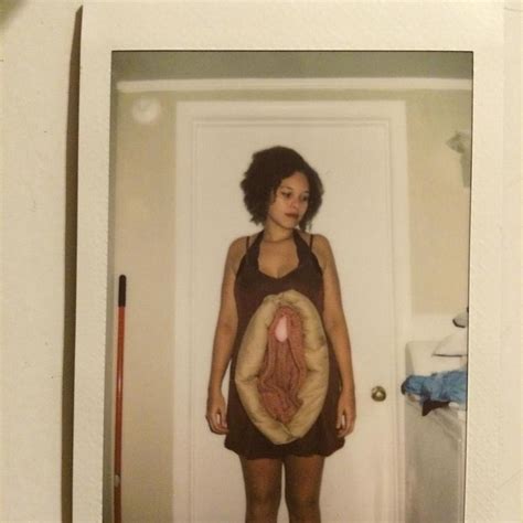 The Awesome Reason This Woman Dressed Up As A Vagina For Halloween Huffpost