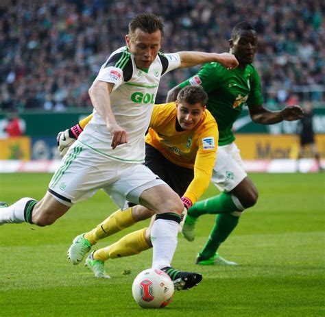 Head to head information (h2h). Nordderby: Fans pfeifen - Werder blamiert sich gegen ...