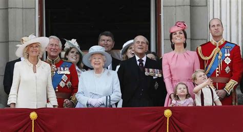 Windsor La Lista Dei 5 Cibi Proibiti Alla Famiglia Reale Inglese