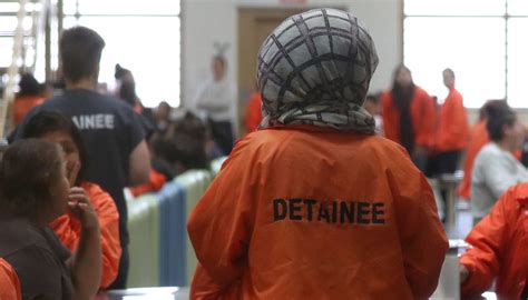 Violence And Abuse The Daily Life Of Immigrants In Detention Centers Al DÍa News