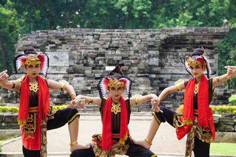 Indonesian Dancers With Traditional Costumes Are Ready To Perform To