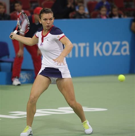 One of romanian professional tennis player is simona halep. Simona Halep si separa dal suo allenatore | LiveTennis.it