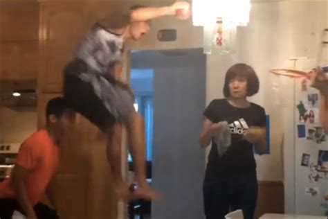 Jeremy Lin Dunks On Mom And It S Awesome