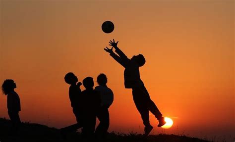 Beneficios Del Fútbol Para Los Niños Deportes Mundiario