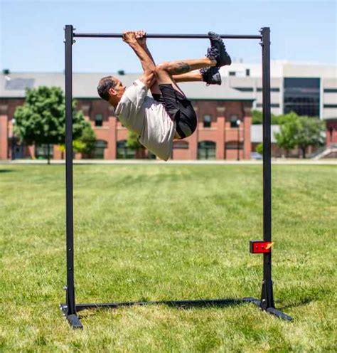 6 Best Outdoor Pull Up Bars For Building A Strong Upper Body
