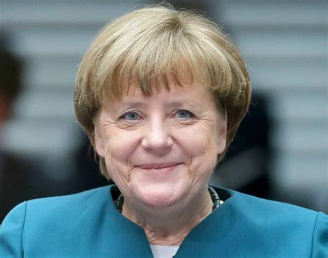 Bundeskanzlerin Angela Merkel Zum Achten Mal In Folge Vom Forbes Zur Mächtigsten Frau Der Welt
