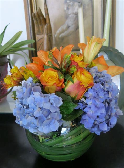 Blue And Orange Flower Centerpiece Blue Flowers Images Royal Blue