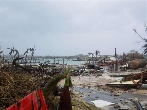 Hurricane Dorian Kills At Least 5 In The Bahamas Us Coastline Braces For Impact Abc News