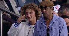 Yannick Noah et son fils Joalukas - People en tribunes du match de ...