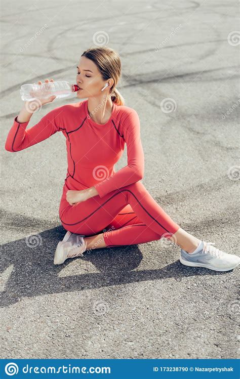 Fit Young Lady Drinking Water After Workout Stock Photo Image Of Lady