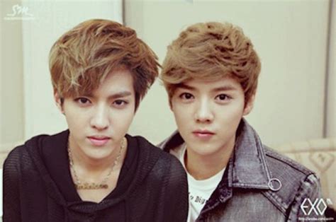 Wu yi fan* (吴亦凡) moc: 鹿晗、吳亦凡2度合體 手牽緊緊玩遊戲 - 自由娛樂