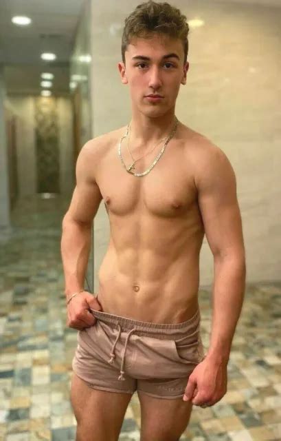 Shirtless Male Muscular Beefcake Nude Gym Jock Locker Room Hunk Photo My Xxx Hot Girl