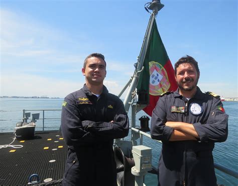 Oficial Da Marinha Do Brasil Embarca Em Navio Portugu S Poder Naval