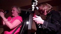 Magnapop's Linda Hopper & Ruthie Morris at Treehouse Concerts, Takoma ...