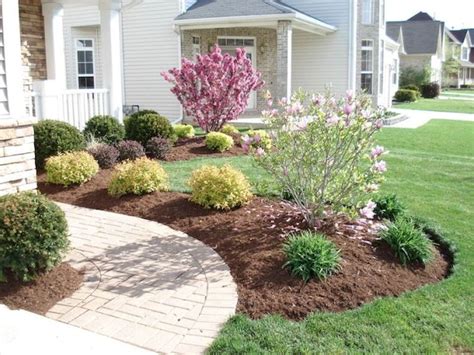 45 Easy And Low Maintenance Front Yard Landscaping Ideas Zyhomy