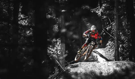 The enduro sx trail is an all mountain trail bike leaned heavily towards freeride. Benefits of Mountain Biking / DH Vs XC Vs Enduro