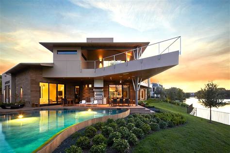 5 Beautiful Luxury Homes In Houston