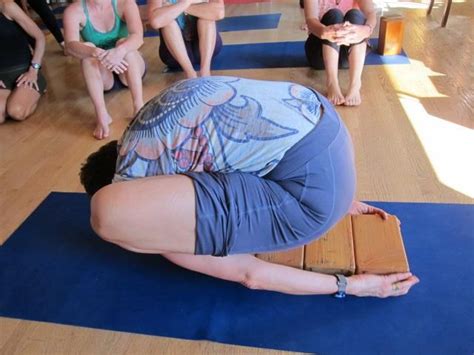 Malasana Asana Yin Poses Yoga Thoughts Bks Iyengar Different Types Of Yoga Yoga Props Yoga