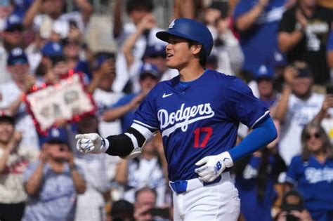 Dodgers Shohei Ohtani Reveals Hes Married In Surprise Announcement