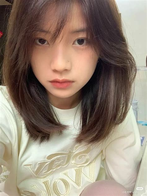Pin By Quỳnh🤡 On Weibo Kpop Short Hair Haircuts Straight Hair Hair Up Styles