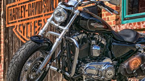 Desktop Wallpaper Motorcycle Black Harley Davidson Hd Image Picture