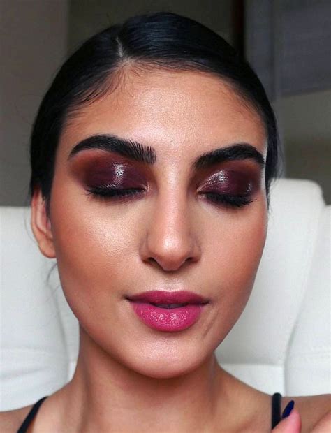 Pinterest Deborahpraha ♥️ Wet Glossy Eyelid Makeup Look Makeup Looks