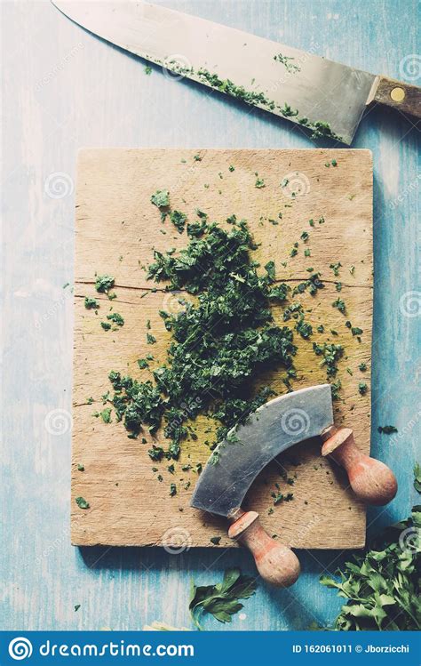 How To Cut Parsley Stock Image Image Of Board Eating 162061011
