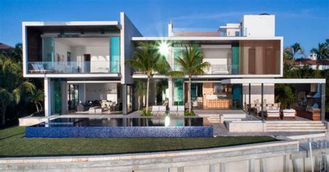 A New Modern Waterfront Home Arrives In Miami Contemporist