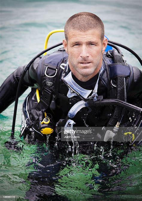 Young Man In Scuba Diving Gear High Res Stock Photo Getty Images