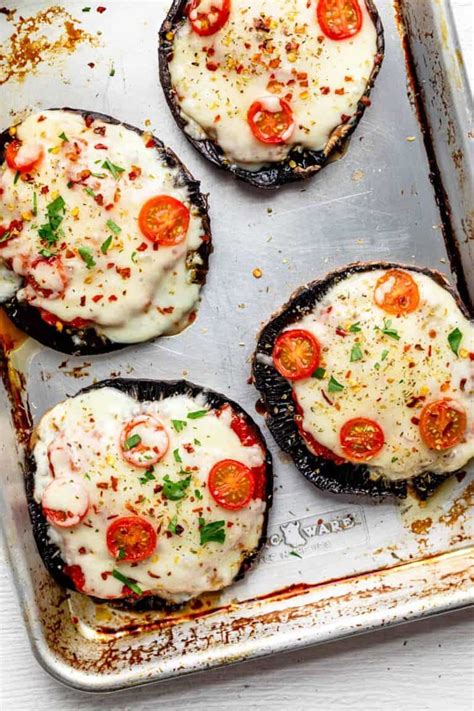 It's a vegan, gluten free, low carb and healthy alternative to regular pizza. Portobello Mushroom Pizzas {Low Carb Recipe} | FeelGoodFoodie