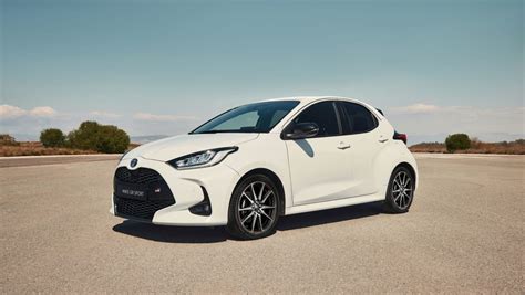 Cut Your Motoring Bills With The Award Winning Toyota Yaris Auto Express